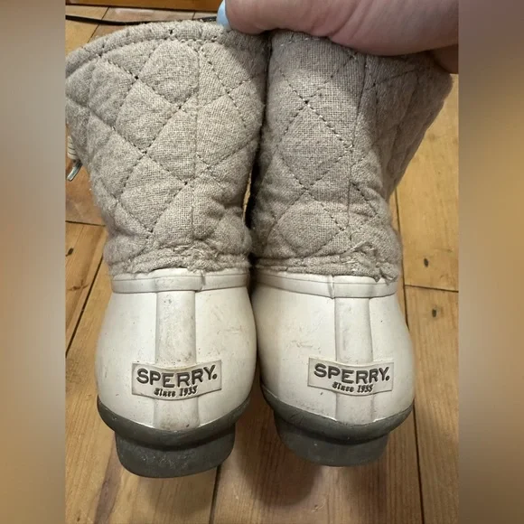 Women’s Sperry Duck Boots - Picture 4 of 4